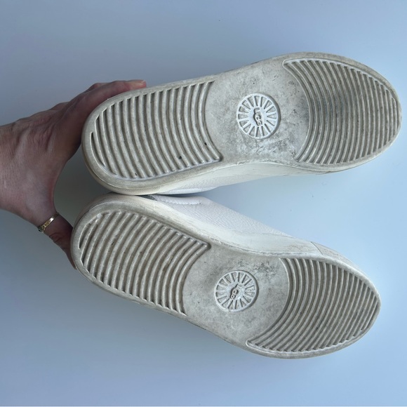 UGG white sneakers, sz 9 - Picture 4 of 4